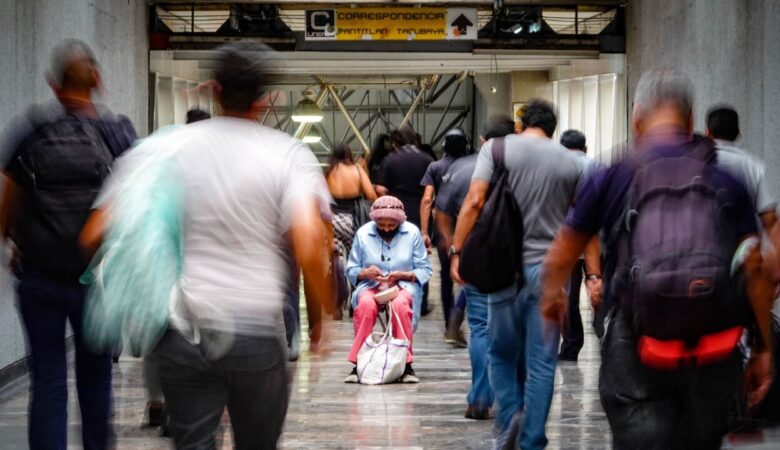 El gasto en pensiones y deuda se llevan 38% del presupuesto en 2025