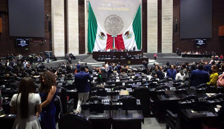 México tiene Ley de Ingresos para 2025; impuestos, petróleo y deuda, los pilares